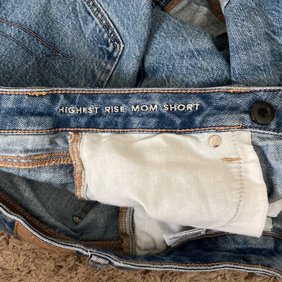American Eagle mom short - Picture 2 of 4